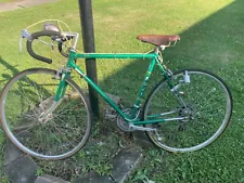 Fuji Touring Bike, Green, Men’s, Fair Condition, Vintage