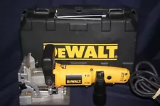 DEWALT DW682 Biscuit/Plate Joiner w/Case