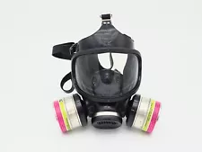 MSA Gas Mask Medium Full Face Respirator 7-204-1 For Spray Paint Safety