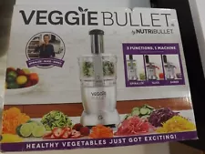 (NEW) Veggie Bullet 12 piece Set 3 Function Slice Shred Spiralize Food Processor