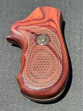 Pachmayr Renegade Wood Laminate Grips Rosewood Checkered For Ruger SP101