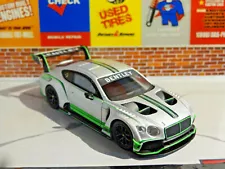 2018 BENTLEY CONTINENTAL GT3 PRESENTATION 1/64 DIECAST REPLICA DIORAMA MODEL C