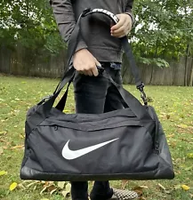 Nike Men's Large Duffle Training Gym Bag - Black Excellent