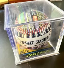 Old Yankee Stadium Unforgettable 1995 Souvenir baseball collectible HOF ball MLB