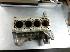 Engine Cylinder Block From 2000 Saturn SL1 1.9