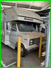 1990 Rockwood 5279 Class C 27’ Motorhome Ford E-350 7.5L V8 Gasoline Garage Kept