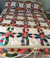 "Double Wedding Ring" Handmade Quilt