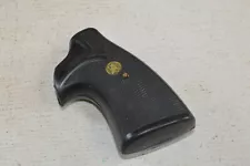 Pachmayr Presentation Grip for Ruger Red Hawk *Missing One Badge*