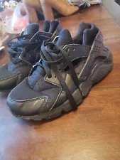 Nike Air Huarache (Womens Size 6) Triple Black - Smoke Free Home