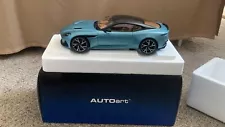 1:18 Autoart Aston Martin DBS Superleggera Caribbean Pearl blue 70299 MIB READ