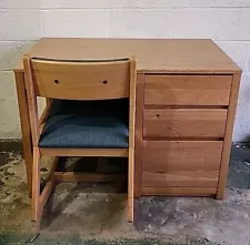 OAK Wood Computer Desk With Drawers and Keyboard Tray (PICK UP ONLY)