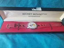 Vintage 1970's TIMEX Mickey Mouse WATCH Water Resistant/Dust Resistant In Box