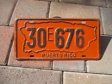 Puerto Rico shape of the Island license plate # 30 E 676