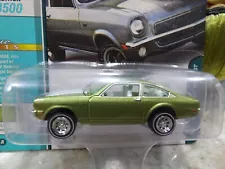 1972 CHEVY VEGA GT 2019 JOHNNY LIGHTNING CLASSIC GOLD COLLECTION 1:64