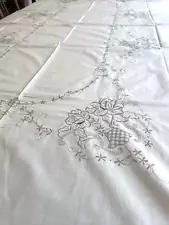 Vintage Chinese Hand Embroidered Tablecloth & 12 Napkins Cream NWT