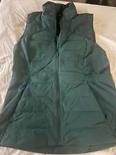 LULULEMON Womens Green Size 12 Down For It Goose Down Puffer Vest