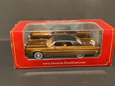 1/43 Neo Scale Models/American Excellence - 1975 Chrysler Imperial LeBaron Sedan