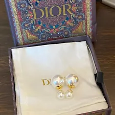 Auth DIOR *New* TRIBALE Earrings, pearls