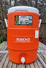 Igloo 5 Gallon Seat Top Beverage Cooler Water Dispenser 2