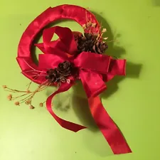 Little Ribbon Wrapped Wreath, Homemade Christmas Decor, Pine cones Baby’s-Breath