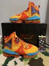 Nike LeBron 19 x Space Jam Tune Squad Men's Size 9.5 Yellow Red Blue Vnds