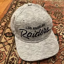 VTG SPORTS SPECIALTIES Los Angeles Raiders Script Snapback Hat Heather Gray RARE