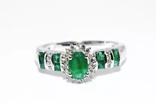 $3,000 10K WHITE GOLD .95CT NATURAL OVAL CUT AFRICAN EMERALD & DIAMOND RING