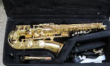 Yamaha YAS-280 Student Alto Saxophone - Gold Lacquer