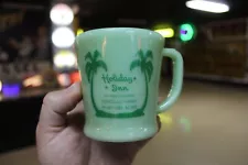 SCARCE VINTAGE JADEITE FIRE KING HAWAII HOLIDAY INN MILK GLASS COFFEE MUG PALM