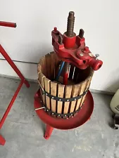 wine press used