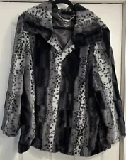 New ListingDennis Basso 2X Black Faux Fur Jacket Coat Button Pockets Cruella de Vil Mobwife