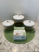 Foodsaver Snail Vacuum Canisters Lot of 3, 1-50oz & 2- 25oz w/ Sealer