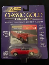 1970 COUGAR XR-7 #24 Classic Gold Collection Johnny Lightning Red Convertible