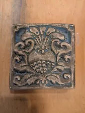 Batchelder Floral Tile