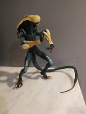 7-inch Alien vs. Predator Hand Contract Model Alien movable