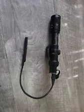 Surefire M300 Scout Light Vampire - Black. WITH CLICK/SWITCH BACK. SWITCH INCL!!