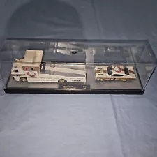 M2 Machines Auto Haulers Hurst 1966 Dodge L600 Ramp Truck & 66 Charger Hemi D85