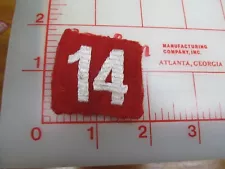 Vintage felt numeral 14 fourteen collectible patch (b36)