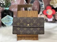 AUTHENTIC LOUIS VUITTON MONOGRAM PORTEFEIULLE SARAH LONG BIFOLD WALLET