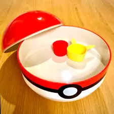 Pokemon, monster ball type plate, silicone Pikachu, not for sale.