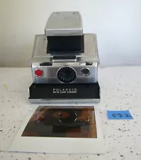 Working Polaroid SX-70 tested w / film #582