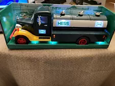 2018 Hess 85th Anniversary of Original 1933 Hess Truck