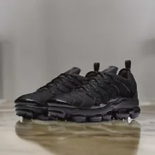 NEW AIR VAPORMAX PLUS TN BLACK MEN WOMEN KID 100 % AUTHENTIC FAST FREE SHIPPING