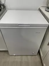 Frigidaire 4*: 25" White External Control 5 Cu. Ft. Cap Chest Freezer FFCS0522AW