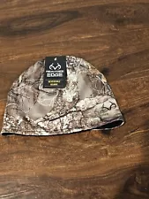 NEW REALTREE EDGE CAMO REVERSIBLE BEANIE CAP. ONE SIZE.