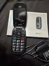 VERO 3820- Black (Sprint) Flip Phone