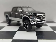 2018 1/64 DODGE RAM 2500 Big Horn Harvester 4x4 Truck HitchTow CumminsGreenlight