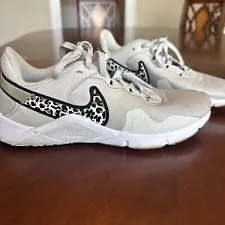 Nike Women’s Cheetah Shoe 8