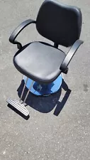 Hydraulic Barber Chair Styling Salon Work Station Beauty Salon Equipment Used