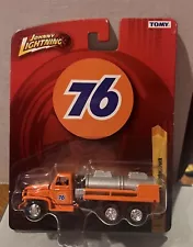 Johnny Lightning 76 Orange GMC 6x6 Tanker Truck